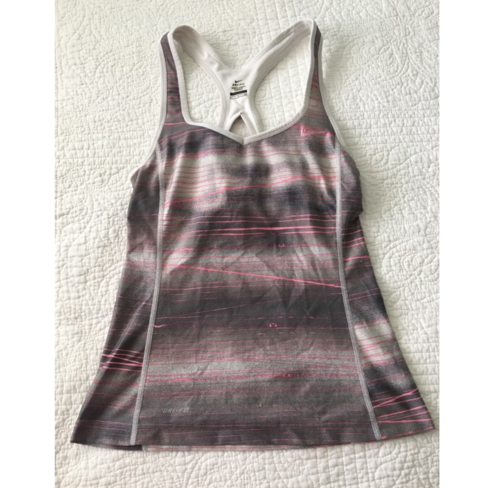 Nike workout top